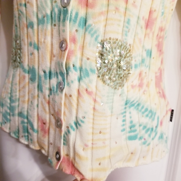 🏖 BCBG MaxAzria Tie-dye Embellished Sweater - Picture 5 of 10